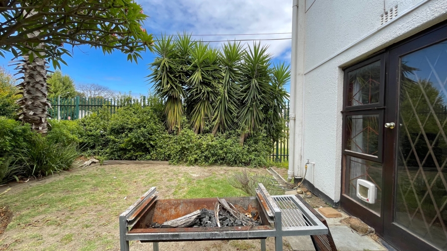 3 Bedroom Property for Sale in Longdown Western Cape